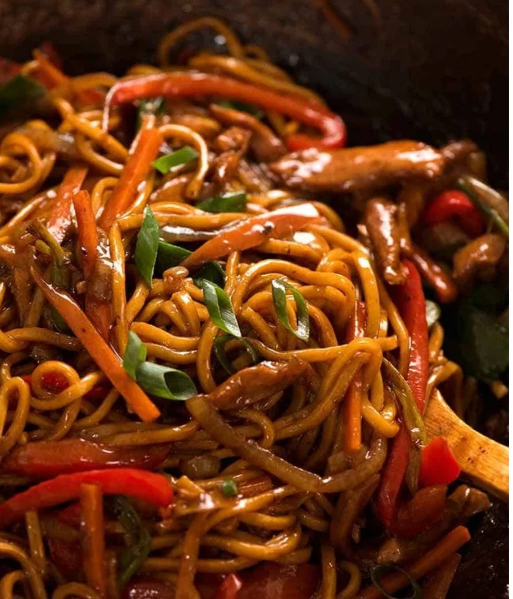 Chicken stir fried noodles in Leuven